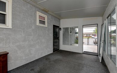 Enclosed Porch (2)