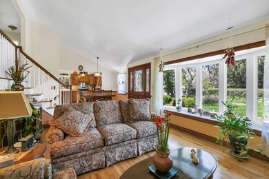 4 Knapp Cir Middletown NJ-large-008-011-