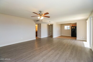561 E Franklin Ave, Mesa, AZ 85204 - photo 2