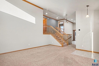 301 E Christensen Dr, Luverne, MN 56156 - photo 6