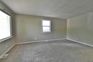 2209 Halford St, Anderson, IN 46016 - photo 6