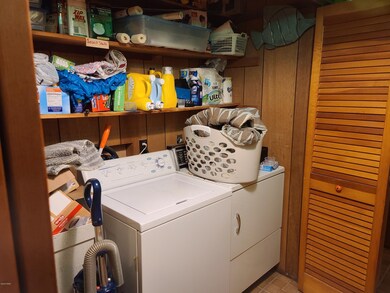 102 Heron Bay Rd, Hawley, PA 18428 - photo 4