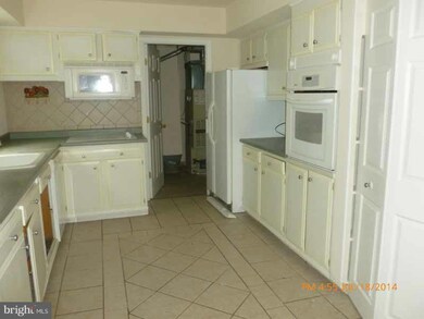 4913 Riverton Ln, Bowie, MD 20715 - photo 5