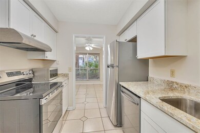 800 Mallery St unit B13, Saint Simons Island, GA 31522 - photo 2