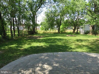 413 Martin Dr, Historic New Castle, DE 19720 - photo 2