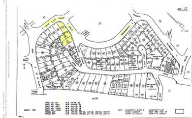 Plat Map with APN: Duplex Lot on Corner 692-121-15