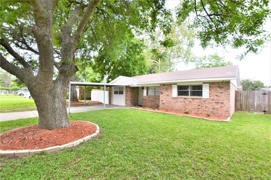 1718 Heather Ln, Alvin, TX 77511 - photo 4