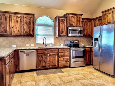 1224 Glen Ct, Weatherford, TX 76087 - photo 7