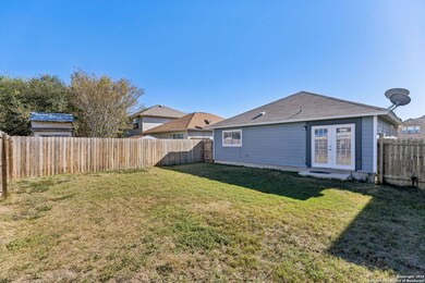 8919 Kestrel Oak, Converse, TX 78109 - photo 4