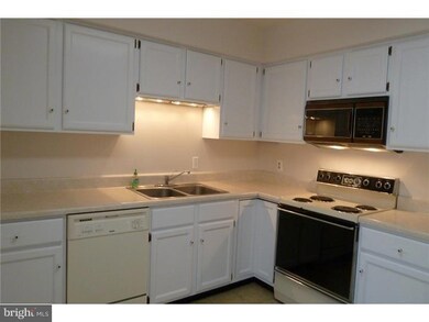 156 Valley Stream Cir unit F, Chesterbrook, PA 19087 - photo 3