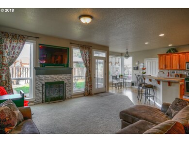 7978 Mykala St NE, Keizer, OR 97303 - photo 3