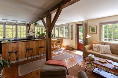 3516 Pomfret Rd, Pomfret, VT 05067 - photo 3