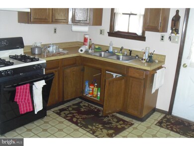 242 C St, Penns Grove, NJ 08069 - photo 5