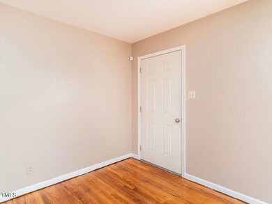 03 2923_McKinneySt Entry_MLS