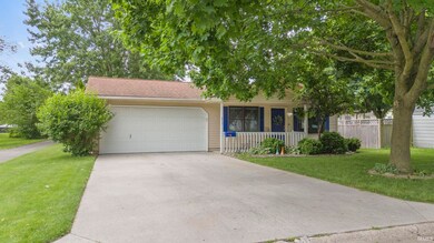 317 W 18th St, Auburn, IN 46706 - photo 5