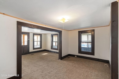 14-285MainSt_14
