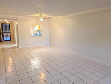 Plaza Gardens unit 115, Sarasota, FL 34239 - photo 2