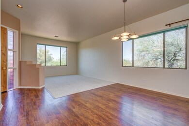 Living Room/Dining