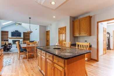 2731 Wait Rd, Naperville, IL 60564 - photo 4