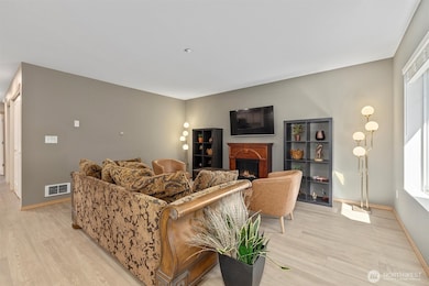 1981 24th Ave NE unit 104, Issaquah, WA 98029 - photo 6