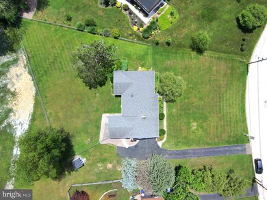 410 Hempstead Cir, Newtown Square, PA 19073 - photo 7