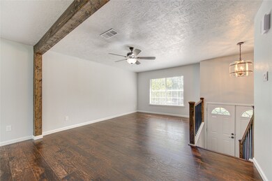 236 E Castle Harbour Dr, Friendswood, TX 77546 - photo 5