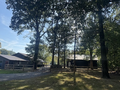 1382 Dunbar Cave Rd, Clarksville, TN 37043 - photo 2