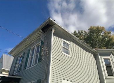 402 Broad St, Conneaut, OH 44030 - photo 2