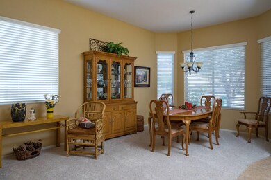 8919 dining room area