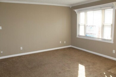 405 Franklin St, Edinburgh, IN 46124 - photo 2