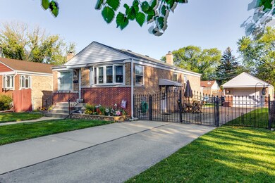 9828 Montrose Ave, Schiller Park, IL 60176 - photo 3