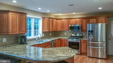 177 W Sandy Ridge Rd, Doylestown, PA 18901 - photo 4