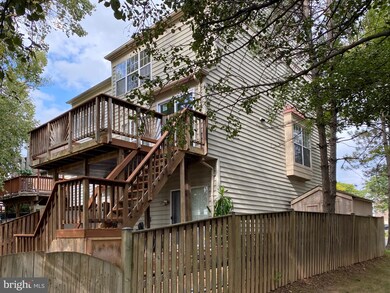 1168 Cypress Tree Place, Herndon, VA 20170 - photo 3