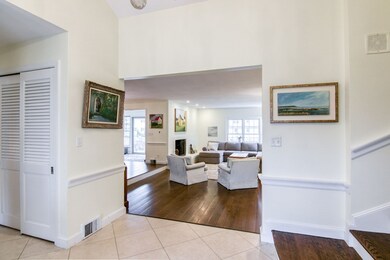 217 Lynnwood Dr, Longmeadow, MA 01106 - photo 4