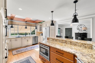 27 Westview Rd, Bedford, NH 03110 - photo 7