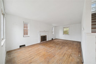 223 Gilkeson Rd, Pittsburgh, PA 15228 - photo 5