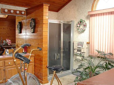 Master Bath/Spa.
