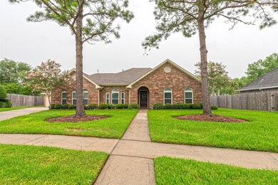 1703 Destin Ln, Friendswood, TX 77546 - photo 3