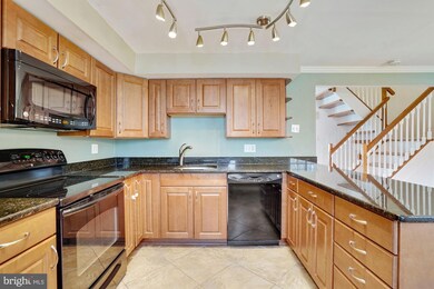 8692 Bent Arrow Ct, Springfield, VA 22153 - photo 6