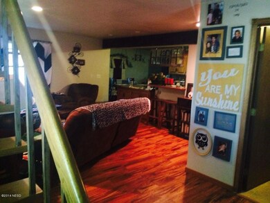 LIVING ROOM/KITCHEN