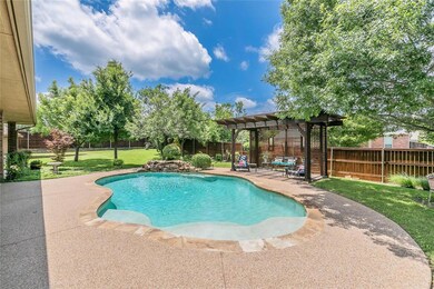 2202 Burning Tree Ct, Weatherford, TX 76087 - photo 3