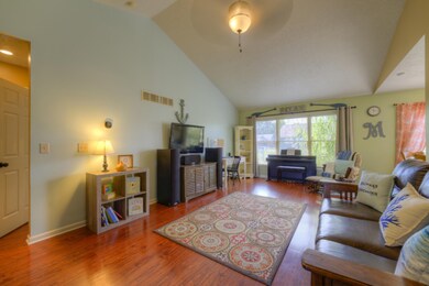 4660+Meadowbrook+Lane+Bridgman-2-origina