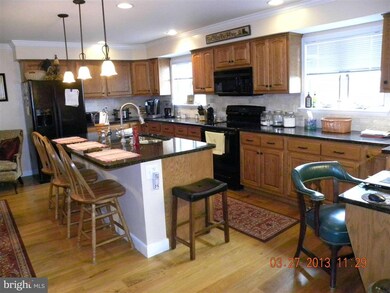 22920 Berry Cir, Smithsburg, MD 21783 - photo 7