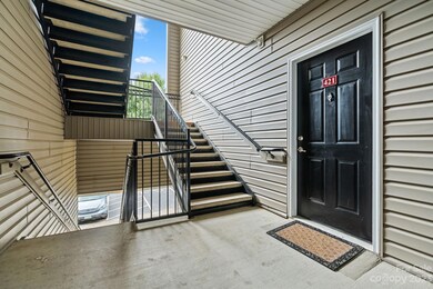 421 Appeldoorn Cir unit 421, Asheville, NC 28803 - photo 3