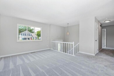 5-LivingRoom