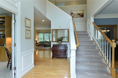 121 Fieldstone Ln, Saunderstown, RI 02874 - photo 4