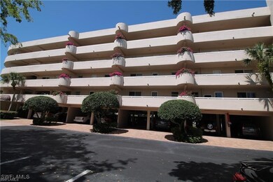 12945 Vanderbilt Dr unit 402, Naples, FL 34110 - photo 7