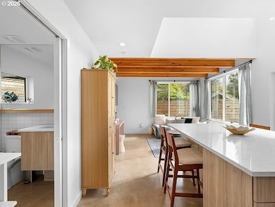 3590 SW Patton Rd unit C, Portland, OR 97221 - photo 7