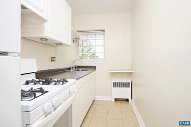32 University Cir unit 103, Charlottesville, VA 22903 - photo 5