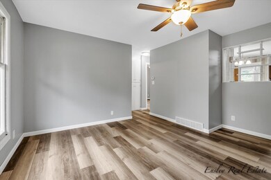 07-76-E-Elm-St-WindowStill-Real-Estate-P